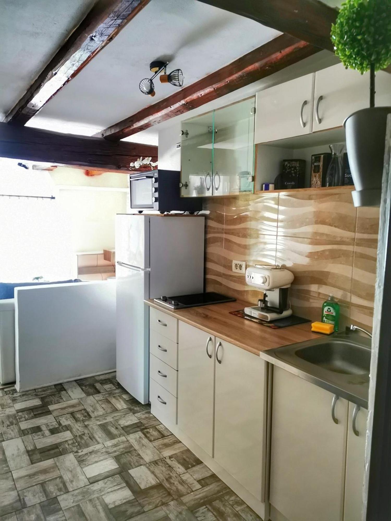 Attica Apartment PUY Eksteriør bilde